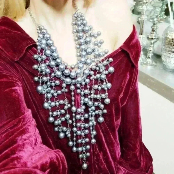 LAST ONE! Beaded Statement Necklace - Picture 1 of 4